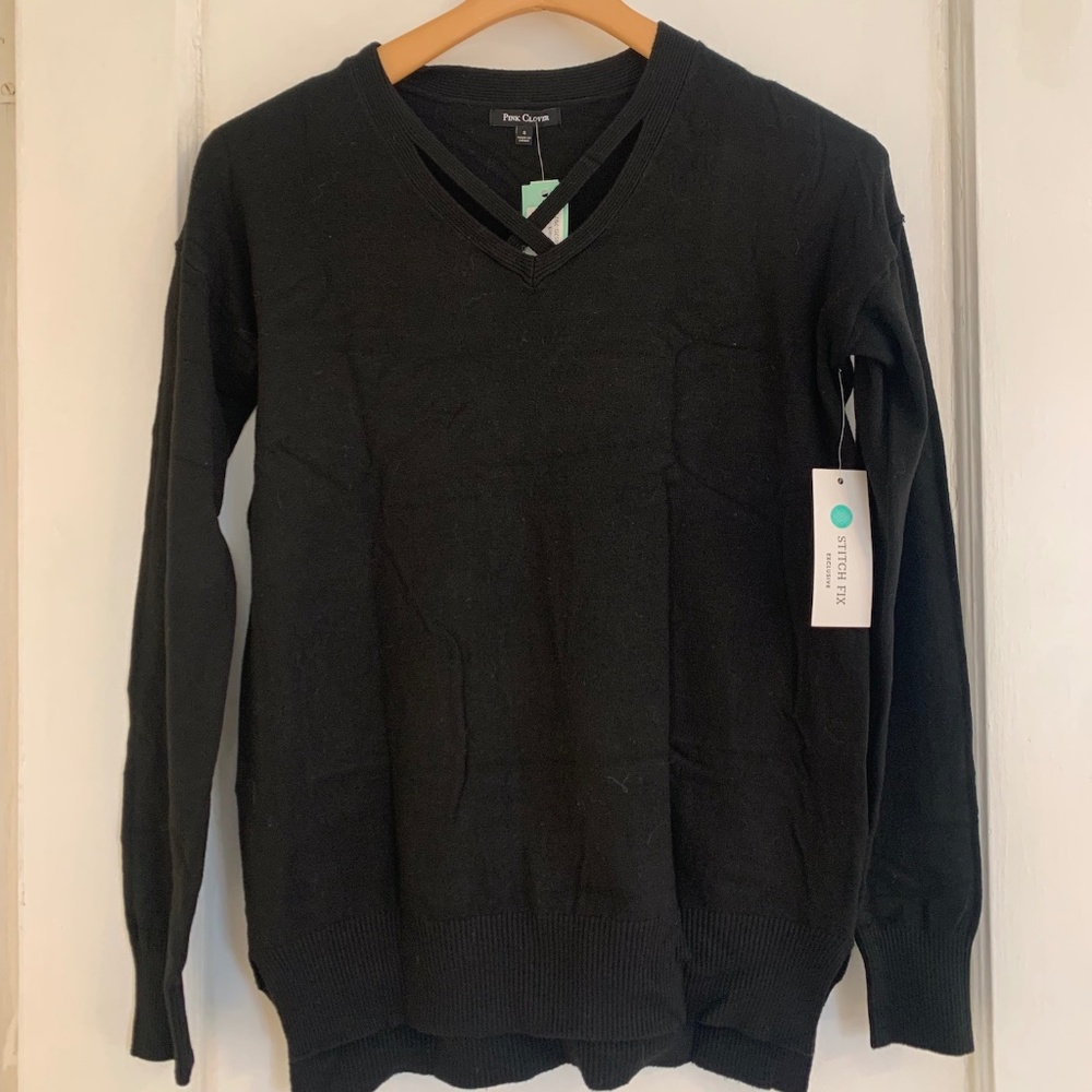 Stitch Fix Pink Clover Bay Cross Front Detail Pullover black small new with tags